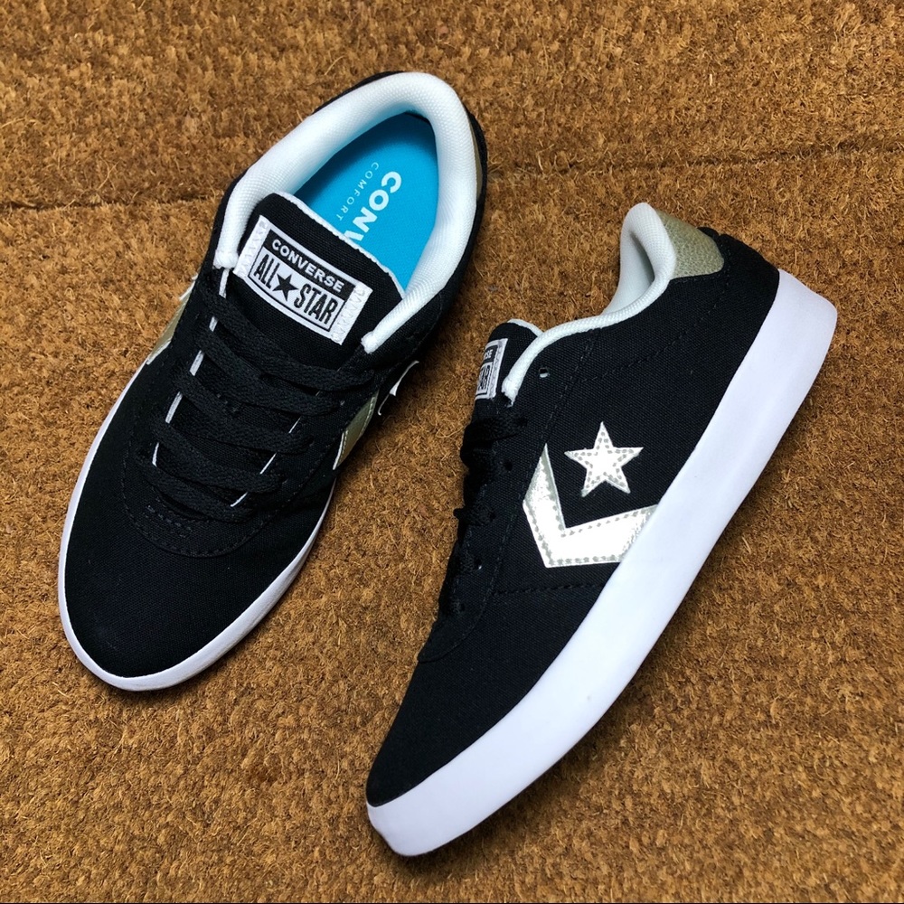 Converse Point Star Ox NWT